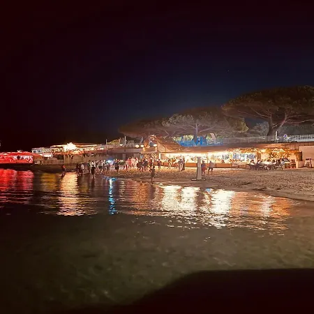 Stylish With Pool 500 Meters To The Appartement