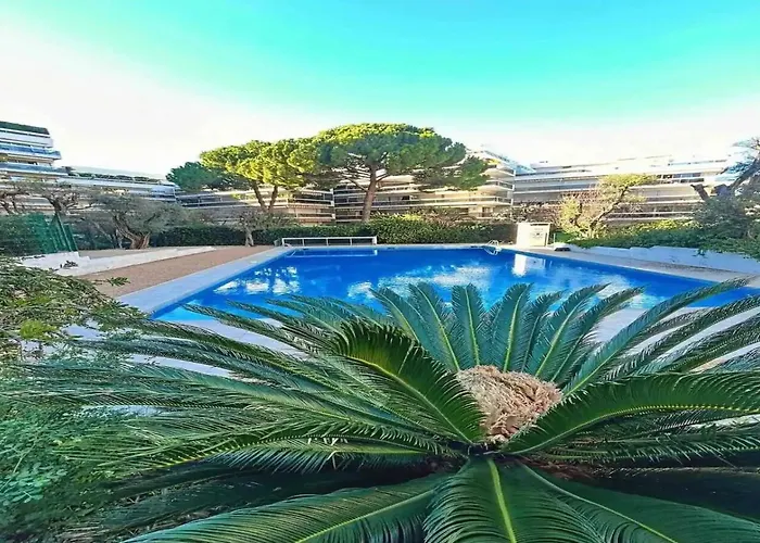 Stylish With Pool 500 Meters To The Apartman